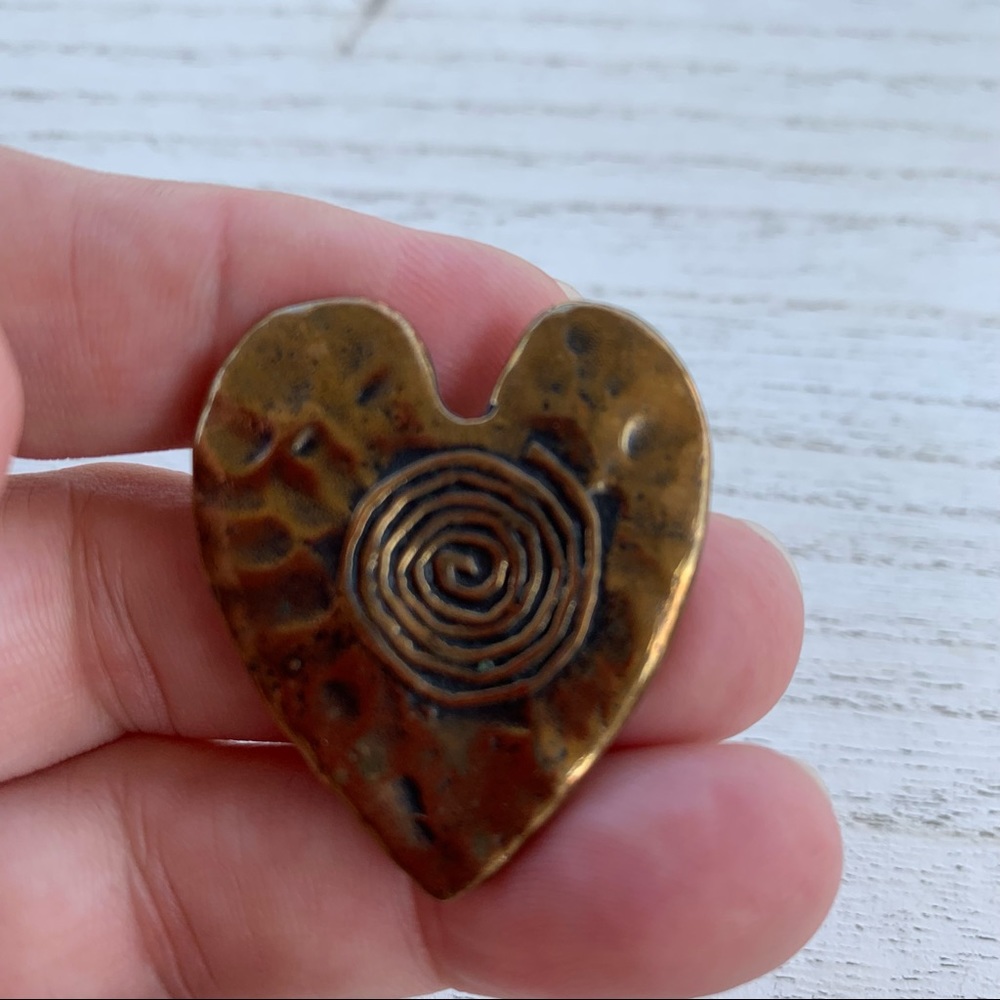 Hammered metal heart pin-brooch